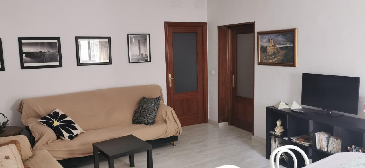 Leganés Villa "Luna De Segovia" מראה חיצוני תמונה